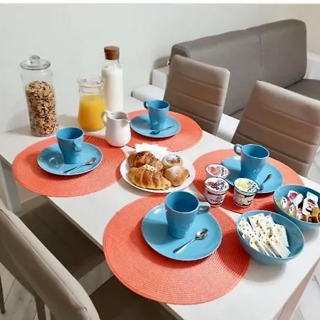 Bed & Breakfast Via Roma 3*